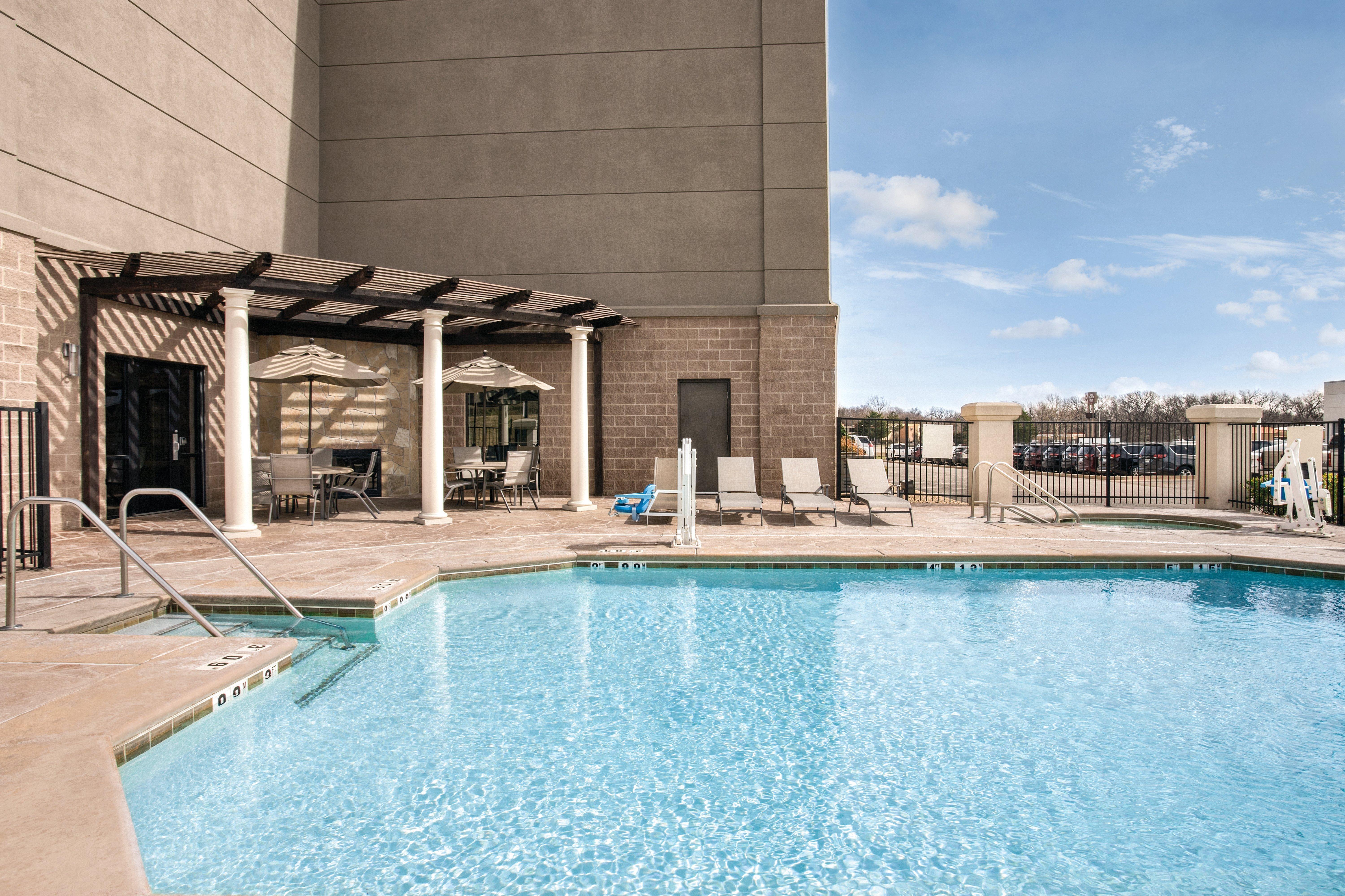 Holiday Inn Express Hotel & Suites Lawton-Fort Sill By Ihg Bagian luar foto