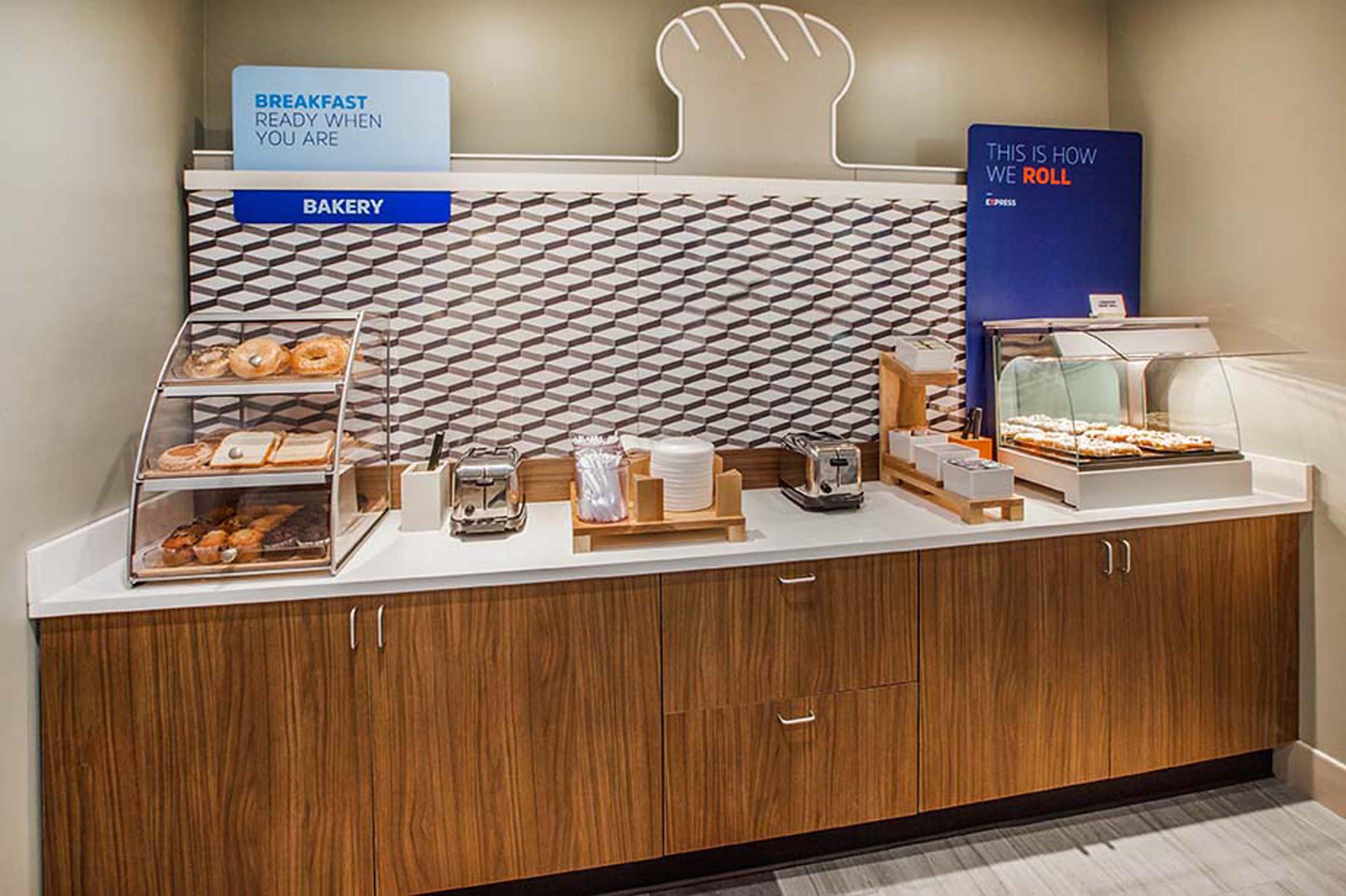 Holiday Inn Express Hotel & Suites Lawton-Fort Sill By Ihg Bagian luar foto