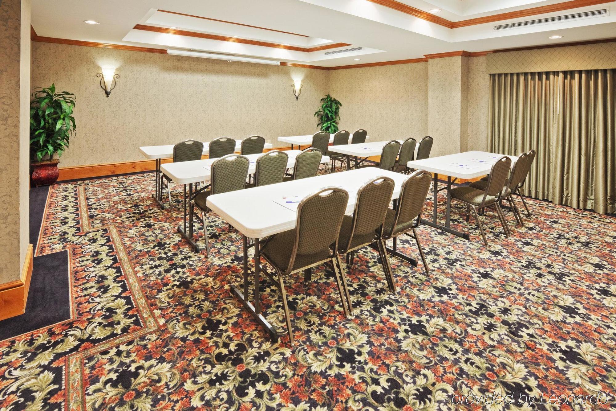 Holiday Inn Express Hotel & Suites Lawton-Fort Sill By Ihg Bagian luar foto