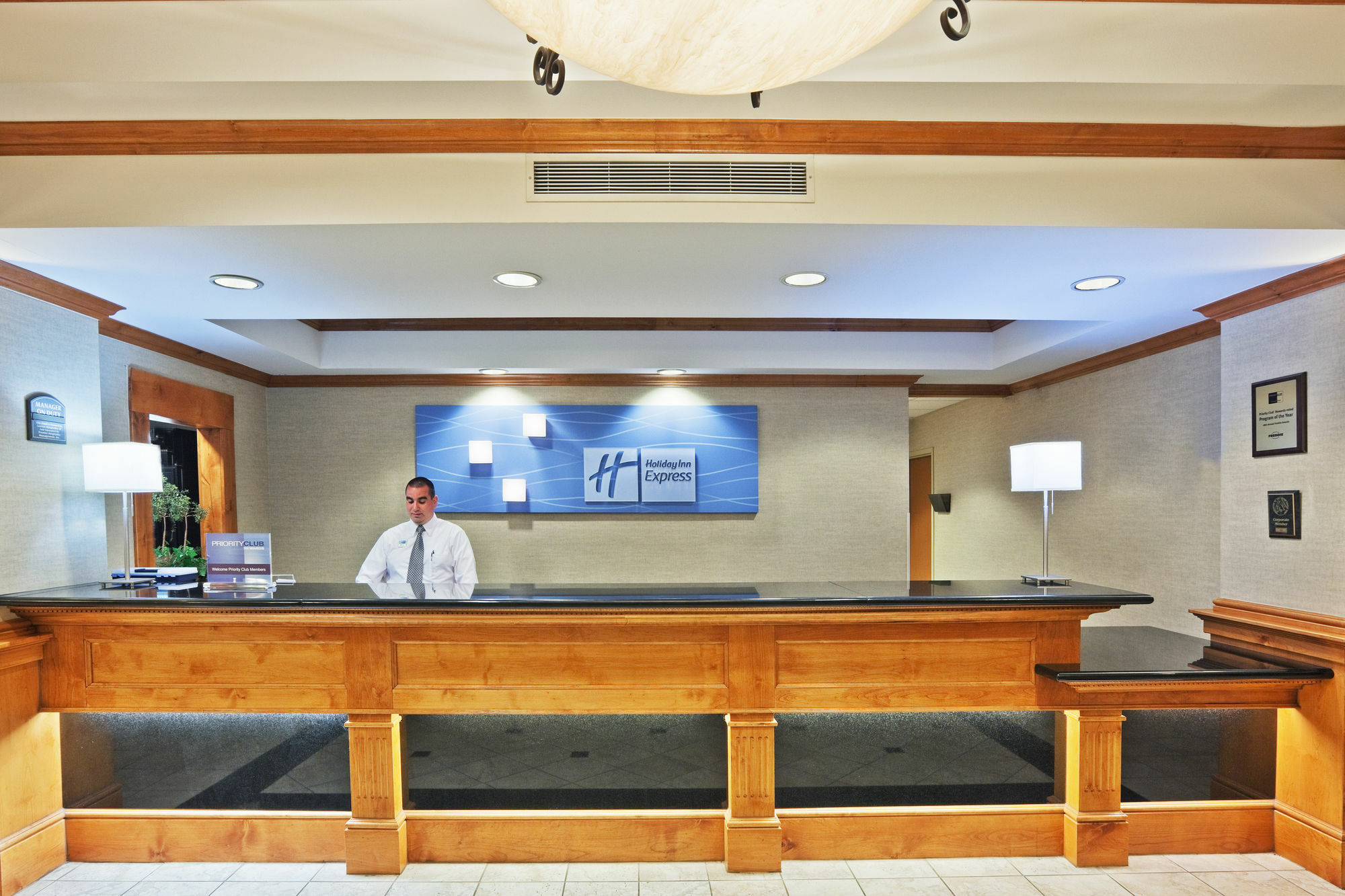 Holiday Inn Express Hotel & Suites Lawton-Fort Sill By Ihg Interior foto