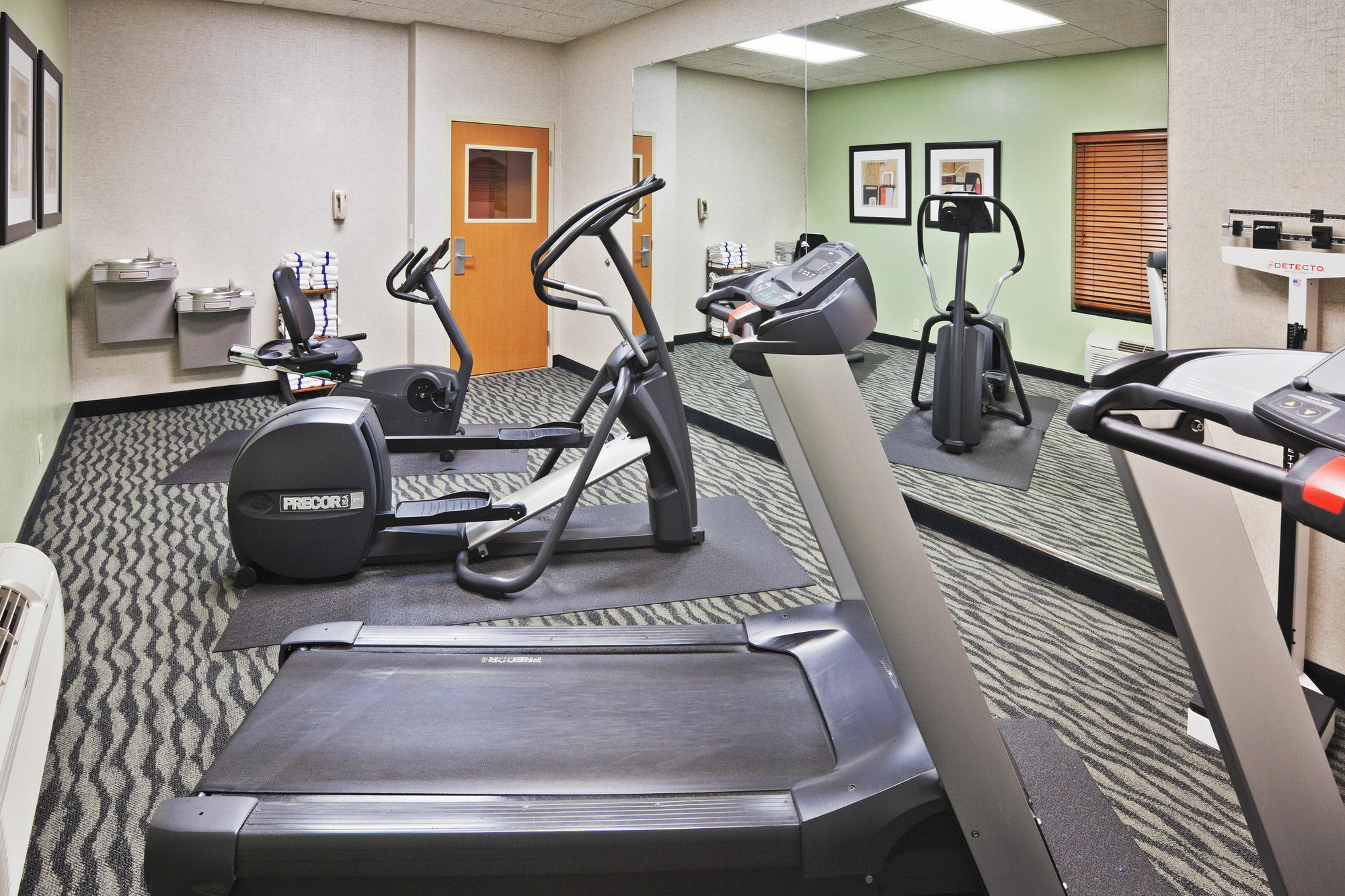Holiday Inn Express Hotel & Suites Lawton-Fort Sill By Ihg Bagian luar foto